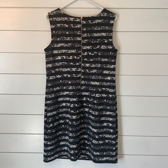 Worthington Dress - Picture 3 of 4